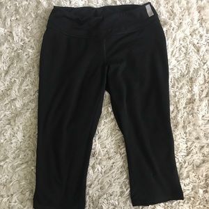 Zella capri leggings
